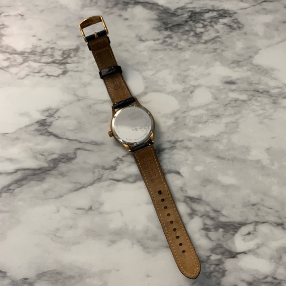 Leather Strap Fossil Watch - Picture 6 of 7